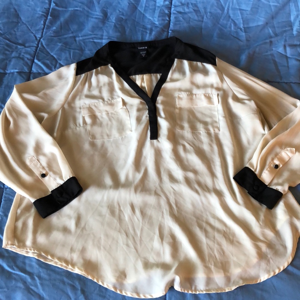 Creamy White and Black Blouse Torrid